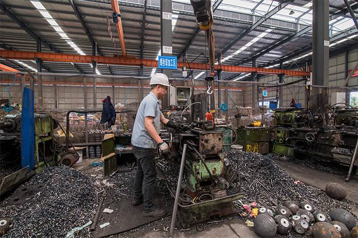 三门峡网架配件-螺栓球加工车间